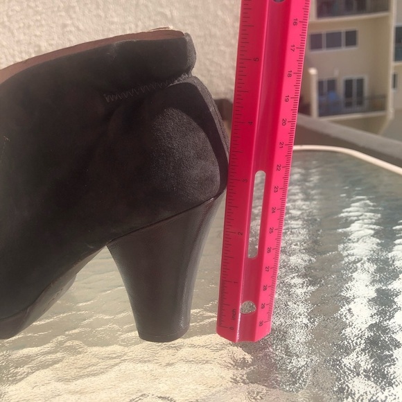 NEW NAYA Bara Suede Leather Booties Heels size 5 - Picture 4 of 14